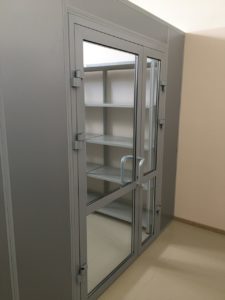 Противопожарная алюминиевая дверь EIW-45