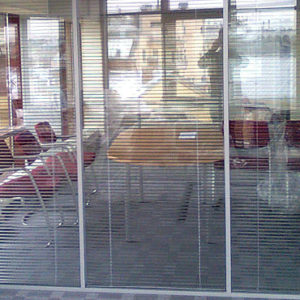 Противопожарная перегородка с двойным остеклением / серия FRM5241